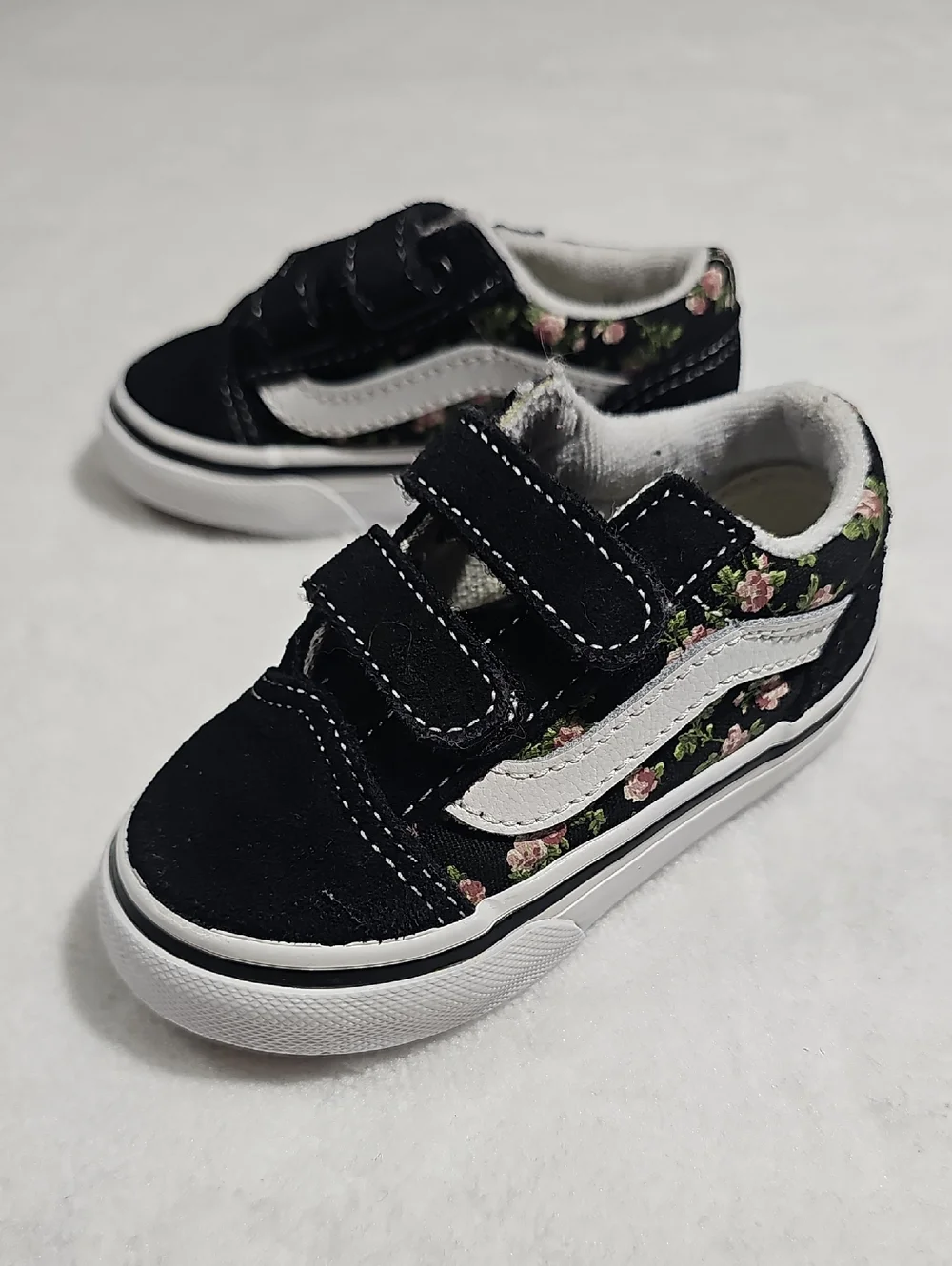 Vans Old Skool V Toddler Shoes Size 5 Black Floral Suede Canvas Low Top Sneakers